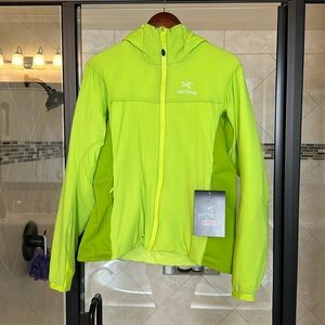 Women’s Arc’teryx Atom LT Insulated Hoody, Zippered Hooded Jacket Hoodie